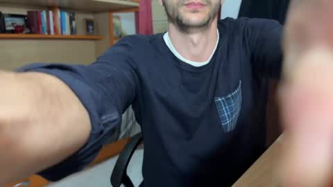 Snapshot of badguy_22 chatting on April 2026 08:06:01 PM Badguy online show from April 2026 08:06:01 PM