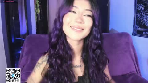 Snapshot of badkatyuska chatting on May 2026 07:09:02 PM Please help me to reach 100 thumbs up online show from May 2026 07:09:02 PM