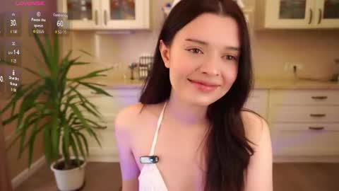 Snapshot of bae_miamor chatting on June 2026 03:45:01 PM Hello my name is Ariella online show from June 2026 03:45:01 PM