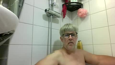 baggelina75 online show from June 2026 04:00:02 PM
