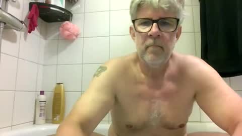 baggelina75 online show from June 2026 05:56:02 PM