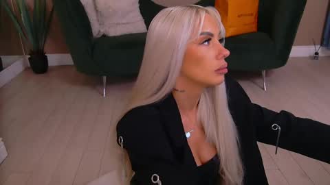 bailey_rush online show from April 2026 06:12:01 PM