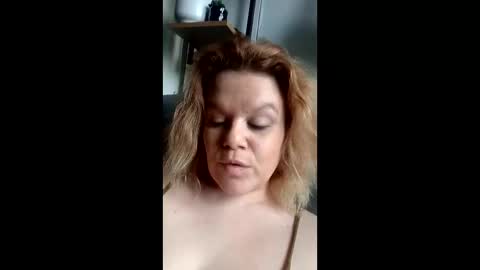 balanescuannamaria21 online show from May 2026 11:16:01 AM
