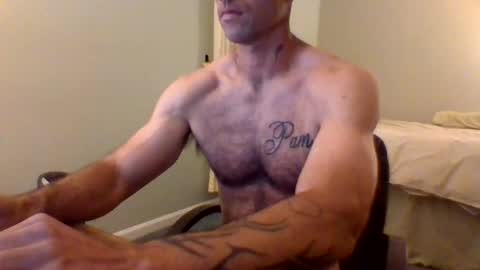 Snapshot of bam14680 chatting on April 2026 12:35:01 AM bam14680 online show from April 2026 12:35:01 AM