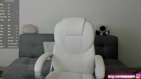 Snapshot of bam_atenea chatting on February 2025 08:28:02 PM Vanessa online show from February 2025 08:28:02 PM