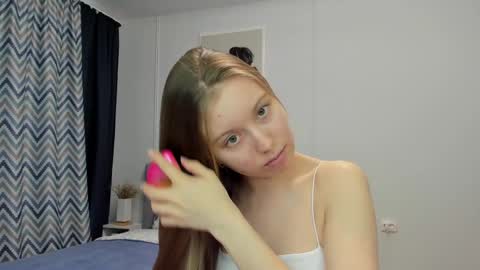 Kira online show from February 2025 09:36:02 AM