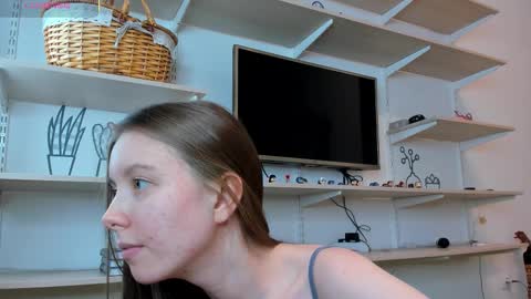 Kira online show from March 2026 02:14:02 AM