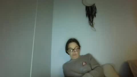 Snapshot of bamacpl80 chatting on June 2026 12:44:01 AM bamacpl80 online show from June 2026 12:44:01 AM
