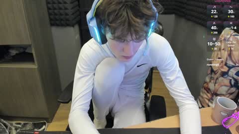 Snapshot of bambelbye chatting on December 2024 09:56:01 PM Gaz online show from December 2024 09:56:01 PM