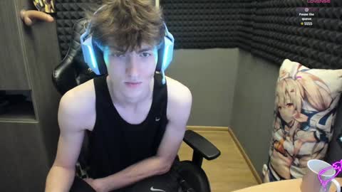 Snapshot of bambelbye chatting on December 2024 04:34:01 PM Gaz online show from December 2024 04:34:01 PM