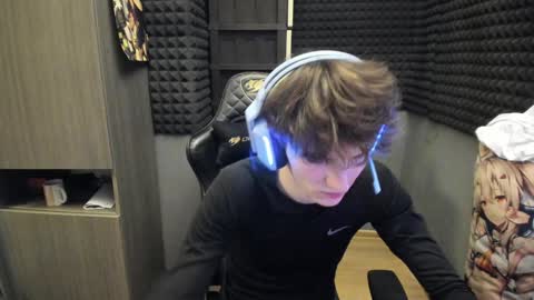 Snapshot of bambelbye chatting on December 2024 07:34:01 PM Gaz online show from December 2024 07:34:01 PM