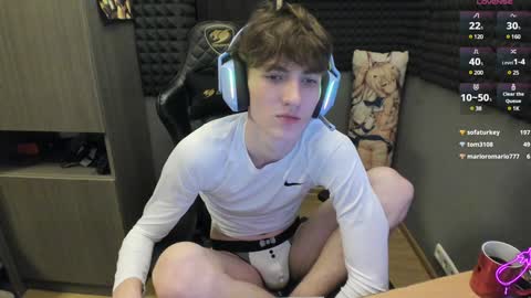 Snapshot of bambelbye chatting on December 2024 07:07:02 PM Gaz online show from December 2024 07:07:02 PM