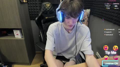 Snapshot of bambelbye chatting on December 2024 11:40:02 PM Gaz online show from December 2024 11:40:02 PM