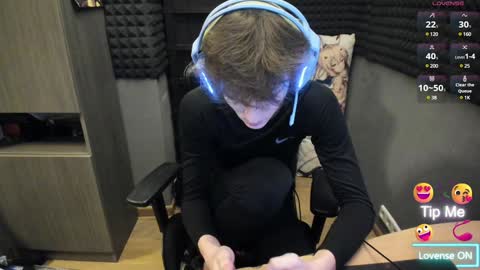 Snapshot of bambelbye chatting on December 2024 07:03:02 PM Gaz online show from December 2024 07:03:02 PM