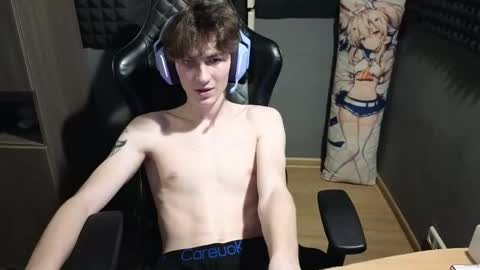 Snapshot of bambelbye chatting on March 2025 10:21:02 PM Gaz online show from March 2025 10:21:02 PM