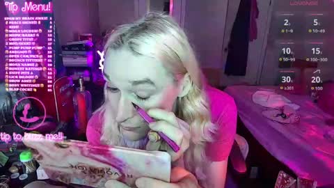 Snapshot of bambibimbosparkles chatting on May 2026 03:25:01 AM Bambi Sparkles TS online show from May 2026 03:25:01 AM