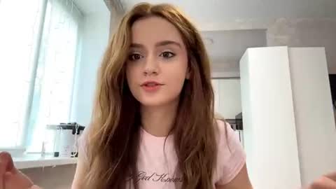 Snapshot of bambiculnane chatting on July 2026 02:10:01 PM Lola online show from July 2026 02:10:01 PM