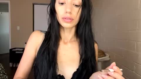 bambii_petite online show from April 2026 05:50:02 PM