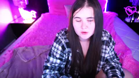 Bambi online show from January 2025 01:19:01 AM