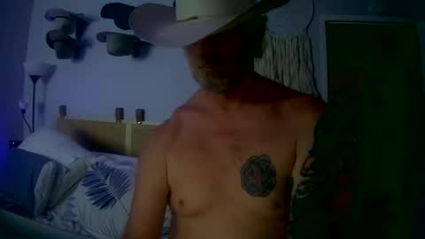 bananas318 online show from October 2025 02:30:02 AM