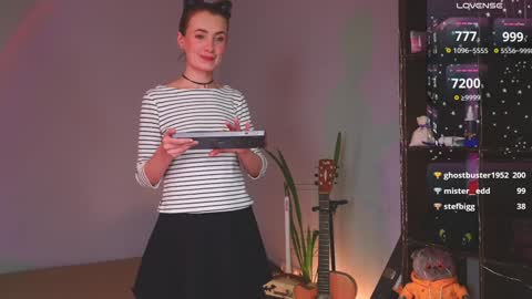 Ellen and  online show from December 2024 05:59:02 AM