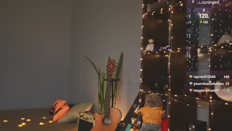 Ellen and  online show from December 2024 08:12:02 PM