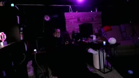 BANJOEY online show from November 2025 05:35:02 AM