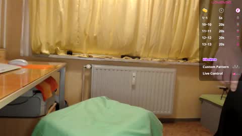       online show from November 2025 07:56:01 PM