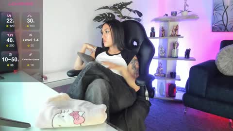 Gabi  online show from September 2025 12:14:01 AM