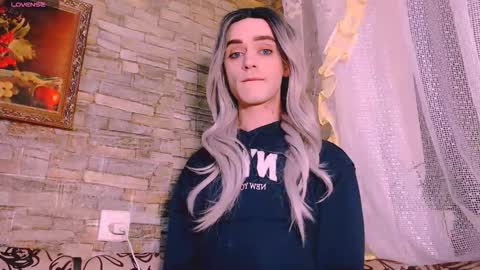 Barbara Blossom online show from September 2025 12:25:02 AM