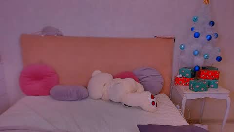 Barbie Kim online show from December 2024 01:29:02 AM