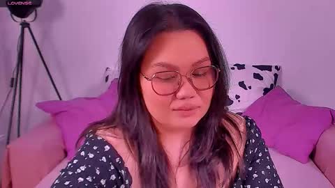 Barbie Kim online show from October 2025 09:16:01 PM