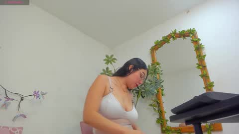 Barbara  online show from March 2026 06:34:01 PM