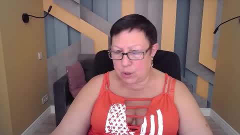 barbaraturners online show from October 2025 07:44:02 PM