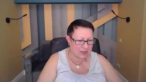 barbaraturners online show from November 2025 10:33:02 PM