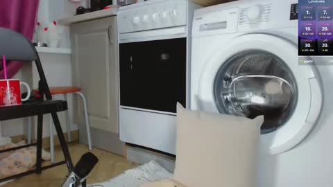 Amina online show from September 2025 05:18:01 PM