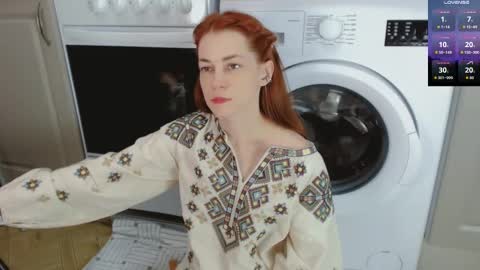 Amina online show from October 2025 06:21:01 PM