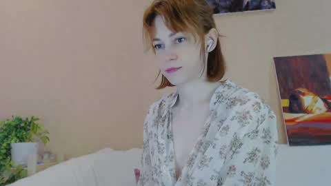 Snapshot of barbarian_girl chatting on May 2026 10:00:01 AM Amina online show from May 2026 10:00:01 AM
