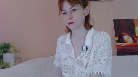 Snapshot of barbarian_girl chatting on May 2026 10:01:01 AM Amina online show from May 2026 10:01:01 AM