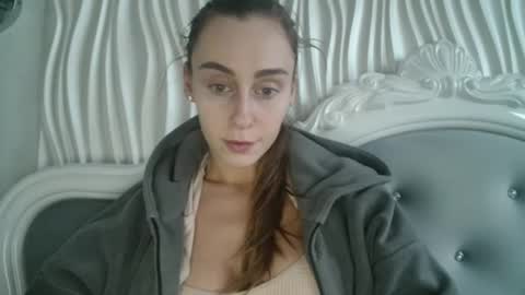 Snapshot of barbie_giirls_ chatting on April 2026 04:45:02 PM Kate online show from April 2026 04:45:02 PM