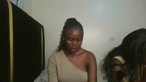 queen online show from October 2025 01:04:02 AM