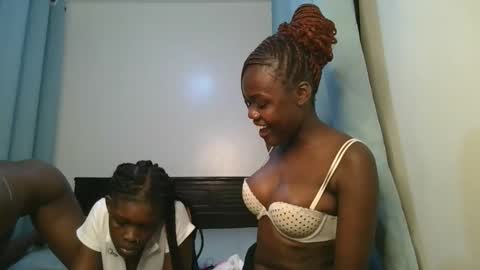 queen online show from November 2025 11:47:02 PM