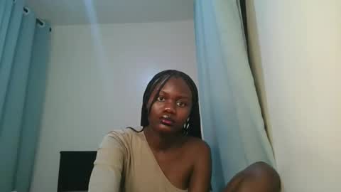 queen online show from March 2026 09:51:01 PM