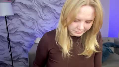 Barbie Staze online show from November 2025 02:45:01 AM