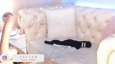 barbiefox_ online show from September 2025 04:18:01 PM