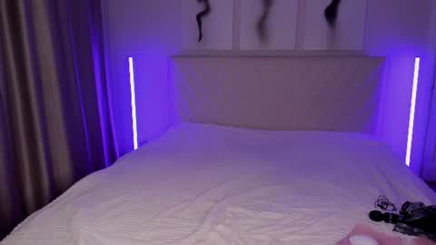 Snapshot of barbielina_ chatting on June 2026 08:44:02 PM Emma online show from June 2026 08:44:02 PM