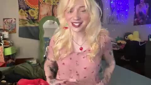 Snapshot of bardoteyed chatting on February 2026 07:45:01 PM Bardot Eyed online show from February 2026 07:45:01 PM