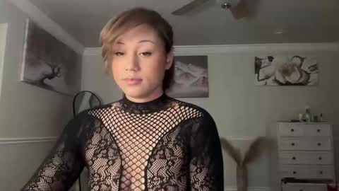 chicka online show from March 2026 03:46:02 AM