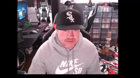 Snapshot of basketballjerseygang chatting on November 2025 08:08:02 PM Jordan online show from November 2025 08:08:02 PM