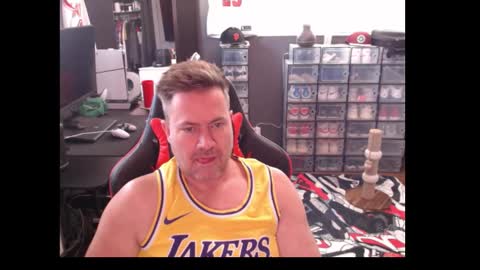 Snapshot of basketballjerseygang chatting on November 2025 07:02:01 PM Jordan online show from November 2025 07:02:01 PM